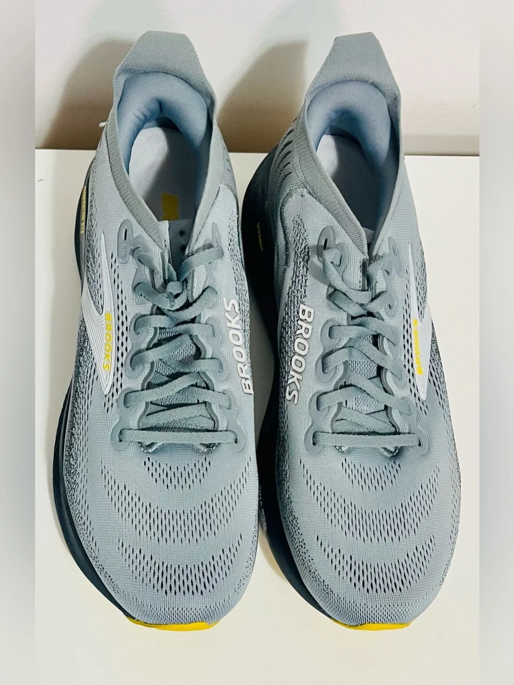 Brooks Men’s Gray & Yellow Adrenaline GTS Running Shoes